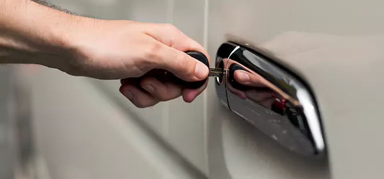 Why Choose Our Auto Locksmith Team in Bensenville, IL?
